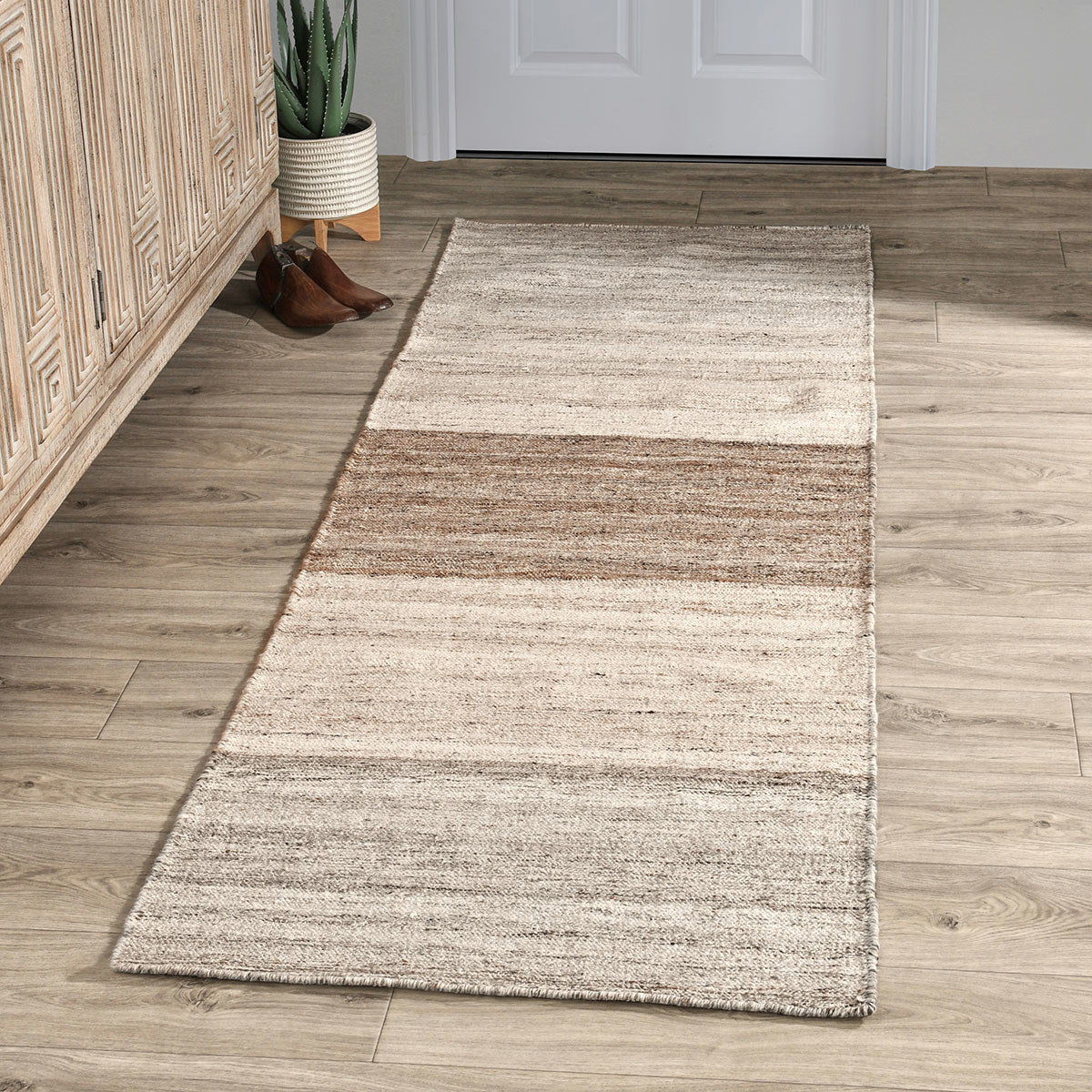 Mirage - Indoor/Outdoor Plateau Rug 2.6' x 8' - Multicolor