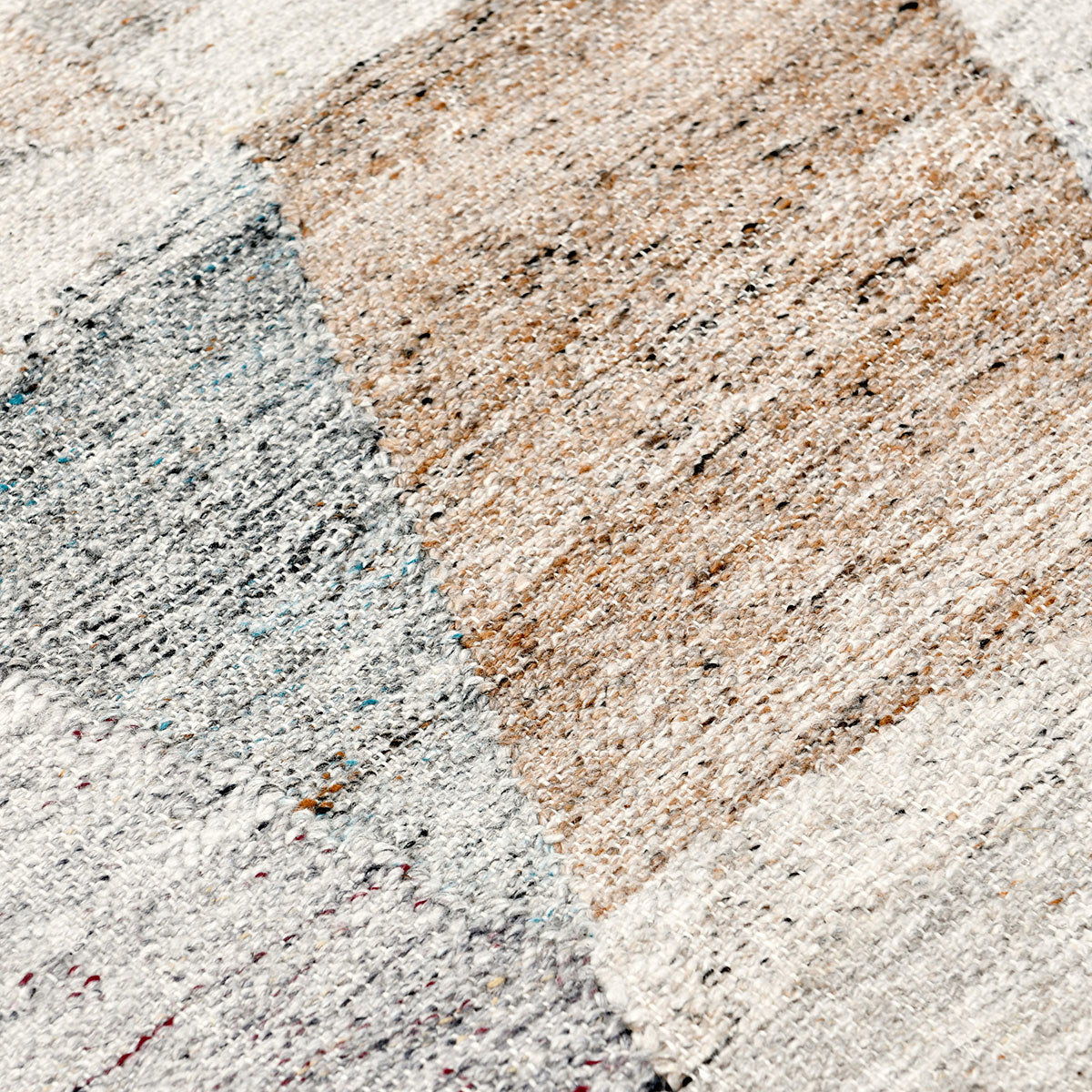 Mirage - Indoor/Outdoor Savanna Rug 2.6' x 8' - Multicolor