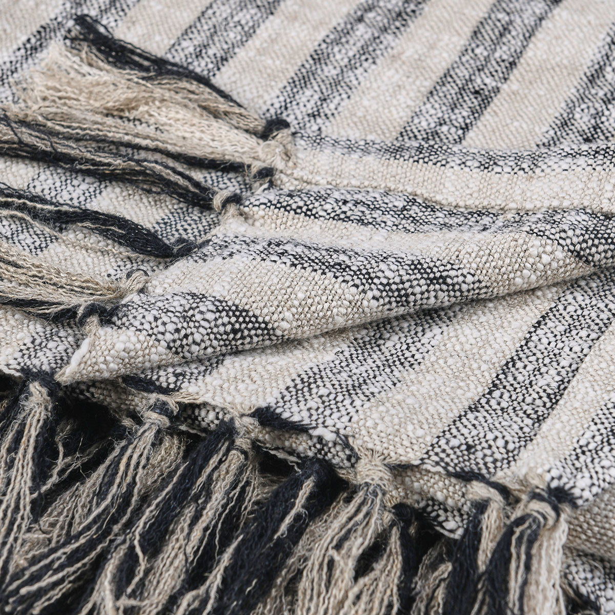 Throws - TC Linna Throw - Natural/Black